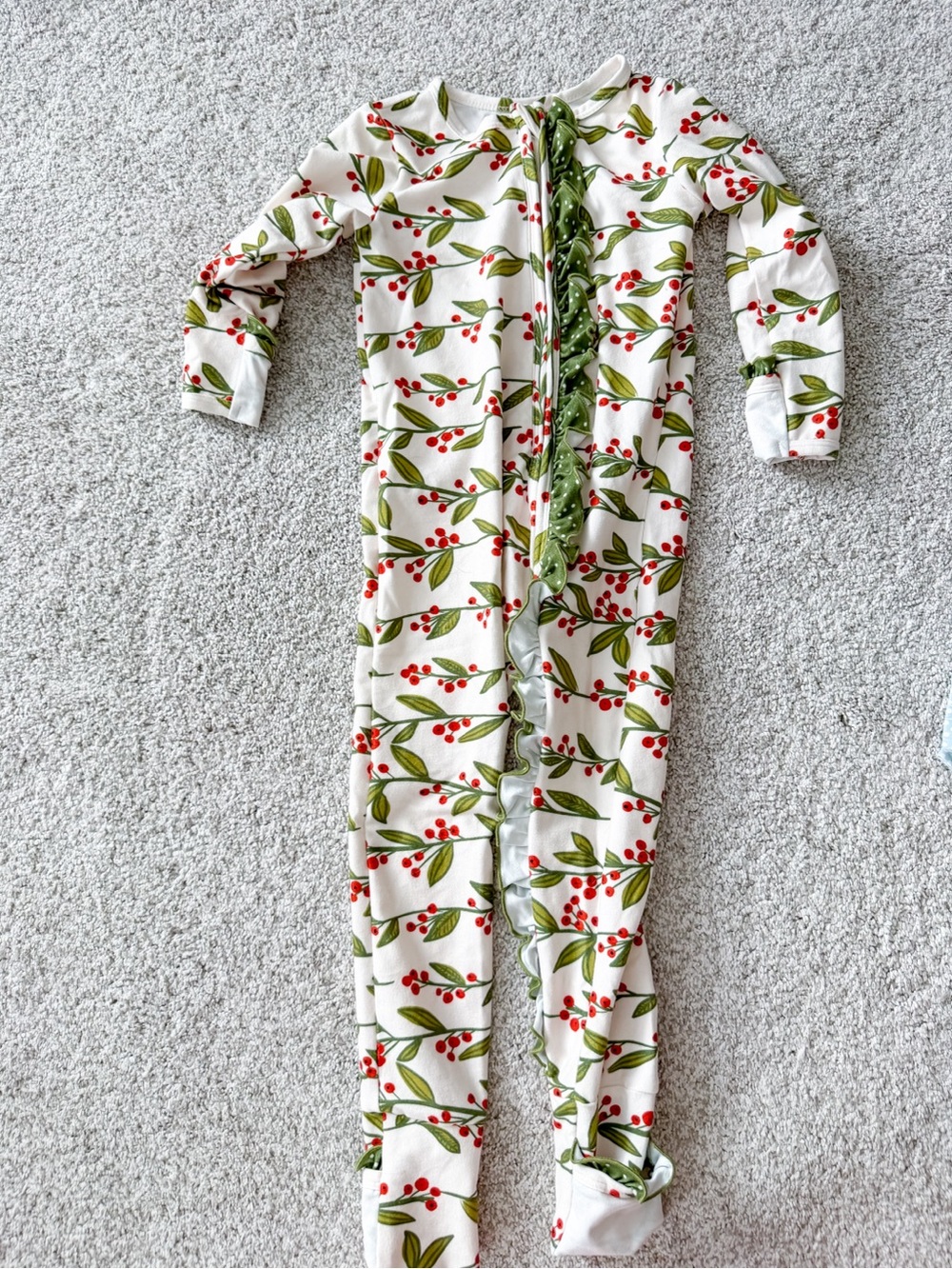 Girls' Holiday Berry Print Footed Pajamas - White & Green